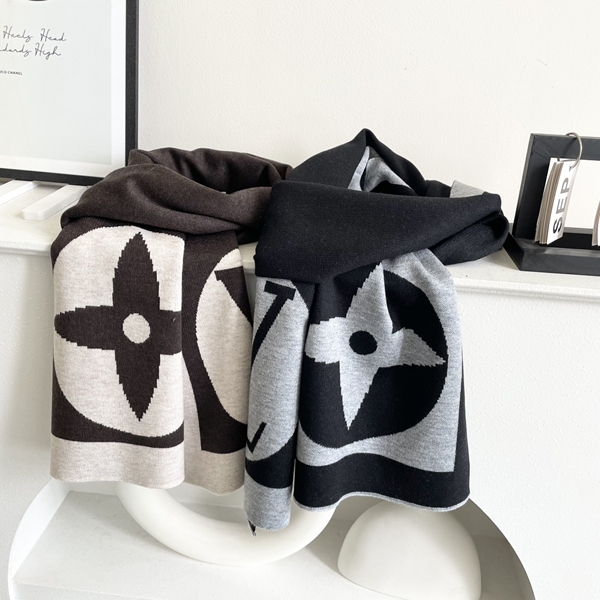 ブランドマフラー側面デザイン